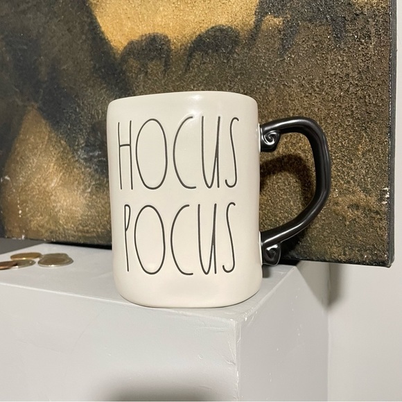 Rae Dunn Halloween Mug Hocus Pocus - Black Interior New - Picture 3 of 5
